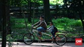 FOTO: Nostalgia Piknik di Ragunan Taman Margasatwa Ragunan bisa kembali dikunjungi. Namun, wisatawan harus melakukan pemesanan tiket secara online sebelum datang.