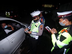Polri Ancam Warga yang Lawan Petugas Penyekatan: Bisa Kena UU KUHP