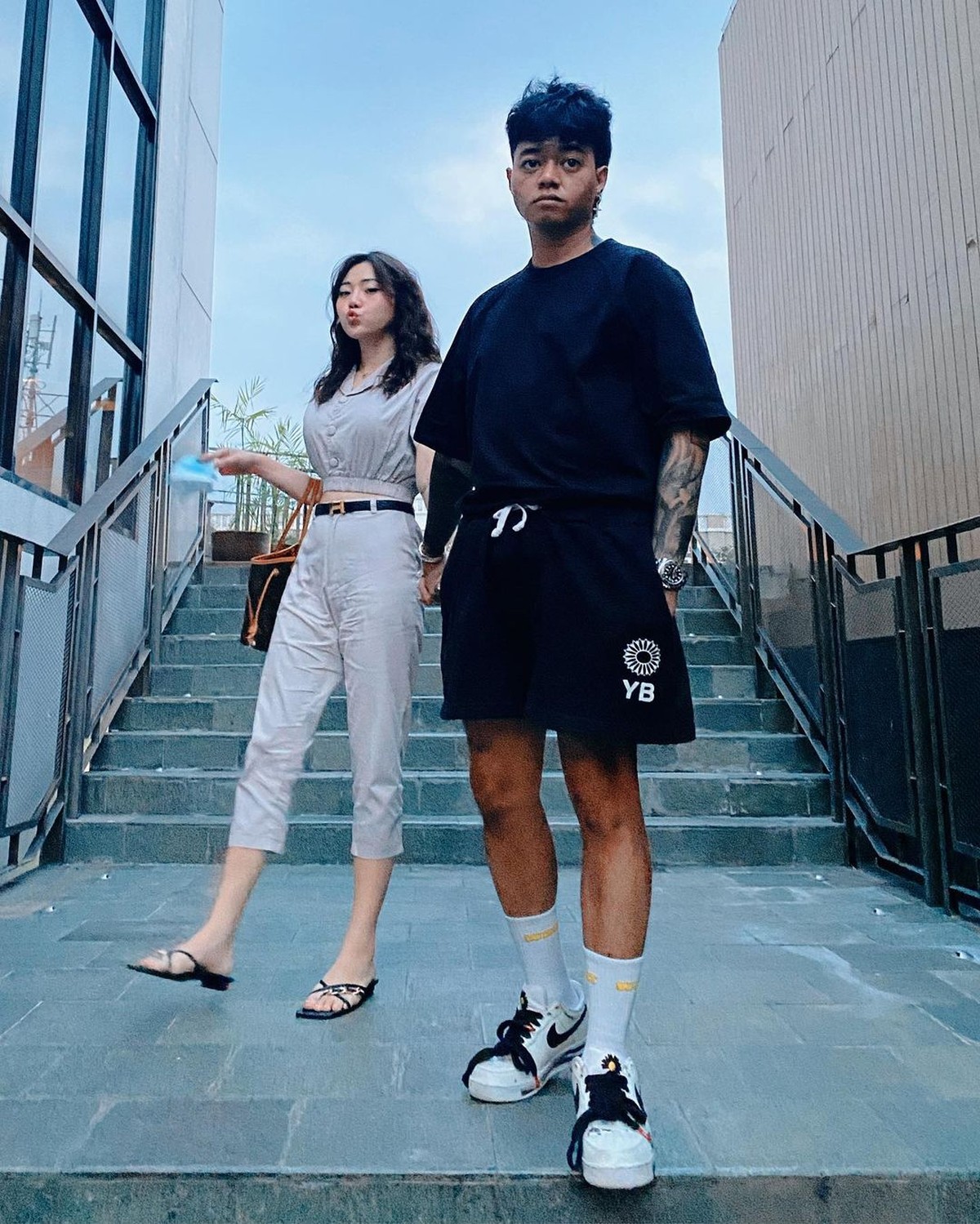 Reza Arap stres pascanikah dengan Wendy Walters&period; Yuk kita intip potret kehidupan pernikahan mereka&excl;