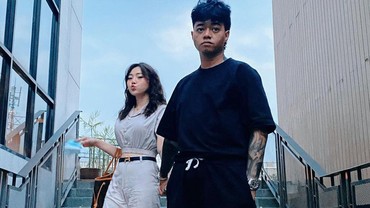 img-title Wendy Walters Curhat Galau, Diduga Ribut dengan Reza Arap