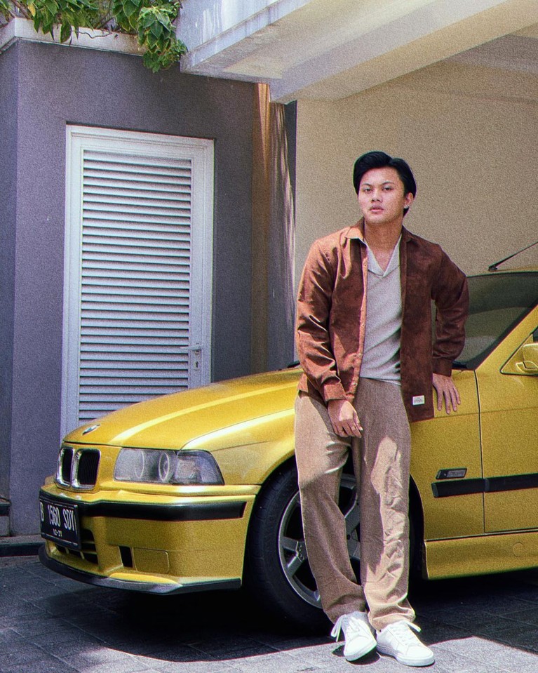 Rizky Febian Beberapa waktu lalu Rizky Febian sempat membuat heboh publik karena pernyataan tentang keperjakaannya. Yuk kita lihat pesonanya!