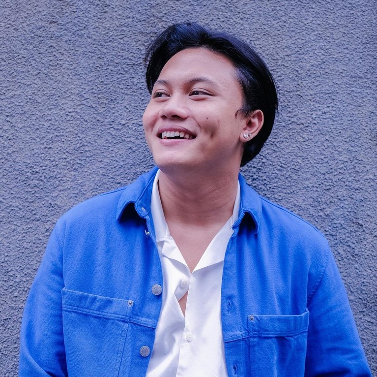 Rizky Febian Beberapa waktu lalu Rizky Febian sempat membuat heboh publik karena pernyataan tentang keperjakaannya. Yuk kita lihat pesonanya!