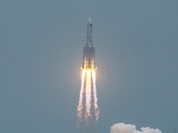 Mengenal Rocket China Long March 5B yang Jatuh ke Bumi