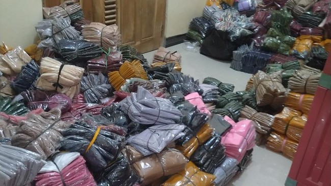 Perjalanan bisnis toko Bilbarkah berawal hanya sebagai reseller produk-produk fashion muslim dan kini sukses setelah gabung dengan Program Ekspor Shopee.