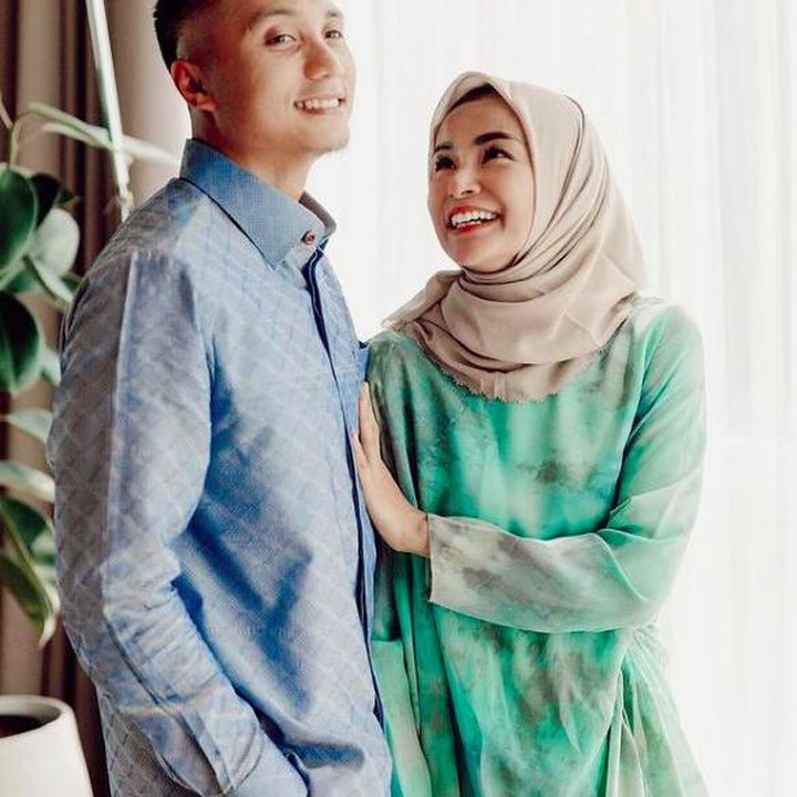 <p>Soraya Larasati menikah dengan Dony Amaldi pada 2012 lalu, tepatnya pada 15 Juli, Bunda. (Foto: Instagram @sorayalarasati)</p>