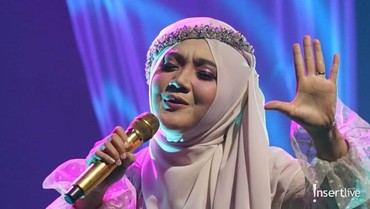 img-title Lama Tak Terlihat, Penyanyi Religi Sulis Ternyata Kini Jualan Bebek