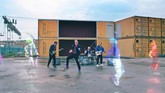 FOTO: Sosok Hologram di Video Musik Coldplay, Higher Power Band asal Inggris Coldplay membagikan video musik untuk lagu baru mereka berjudul Higher Power, menampilkan sosok hologram.