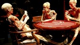 FOTO: Body Worlds, Eksplorasi Interaktif Tubuh Manusia Ahli anatomi Jerman Gunther von Hagens memamerkan anatomi tubuh manusia yang terbuat dari plastik pada pameran
