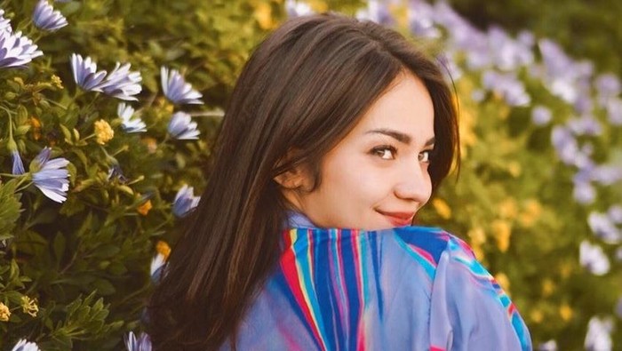 Foto Jadi Bahan Fantasi, Enzy Storia Kutuk Keras Pelaku dan Ancam Lapor Polisi