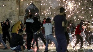 Viral Video Sangka Warga Yahudi Menari Lihat Al-Aqsa Terbakar