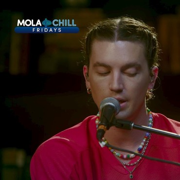 Obati Kerinduan Fans, LANY Bawakan Lagu Baru di Mola Chill Fridays