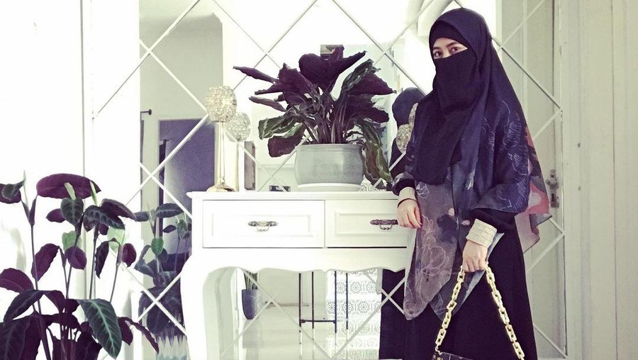Ummi Pipik Punya Bisnis Air Hidrogen dan Kafe yang Kece