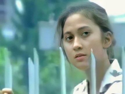 5 Potret Artis Lawas Yessy Gusman Saat Muda, Dibilang Mirip Nafa Urbach