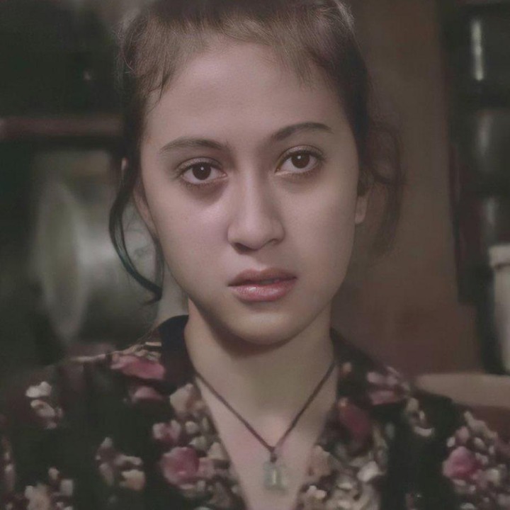 <p>Potret Yessy Gusman muda ini menuai banyak pujian, Bunda. Sebagian besar memuji kecantikannya dan ada juga yang berkomentar, "<em>Mirip nafa urbah yaa dulu nya.</em>" Menurut Bunda? (Foto: Instagram @yessy_gusman)</p>