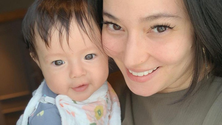 Asmirandah dan Baby Chloe