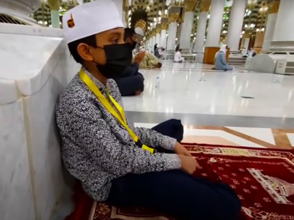 Terpopuler: Kisah Anak TKW Sebatang Kara di Arab - Tanaman Pembawa Rezeki dalam Islam