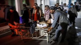 FOTO: Afghanistan Berduka usai Bom Renggut Puluhan Nyawa