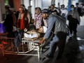 FOTO: Afghanistan Berduka usai Bom Renggut Puluhan Nyawa