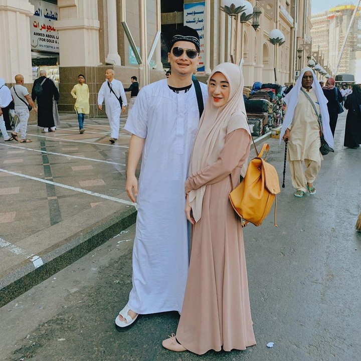 <p> Pria yang akrab disapa Alvin ini resmi menikah dengan Larissa Chou pada 2016 lalu, Bunda. (Foto: Instagram @alvin_411)</p>