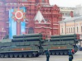 FOTO: Militer Rusia Unjuk Gigi di Parade Hari Kemenangan