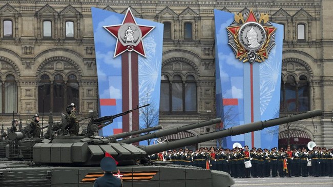 Rusia dan Ukraina kini semakin memanas. Ukraina, Amerika Serikat, dan beberapa negara Barat kerap menuduh Moskow berencana melakukan invasi pada Kiev.