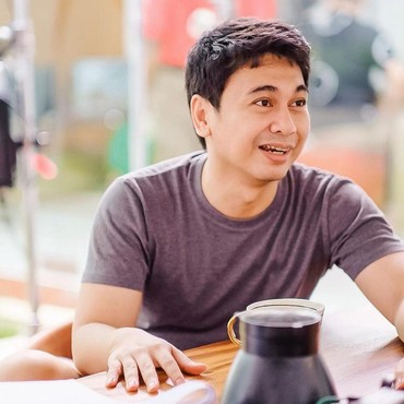 Beda Dari yang Lain, Raditya Dika Hadiahi Saham di Ultah ke-2 Anak