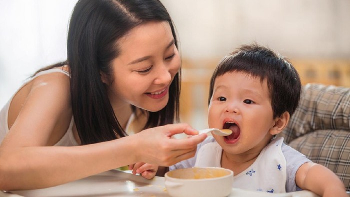Anak makan
