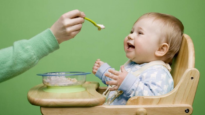 Anak makan