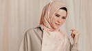 Penampilan Artis Mualaf Saat Memakai Hijab Bikin Adem