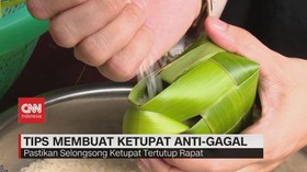 VIDEO: Cara Tepat Bikin Ketupat