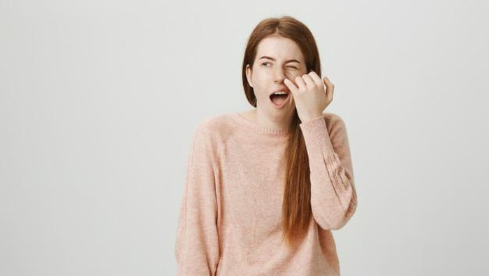 Hobi Ngupil? Ternyata Ada Dampak Kesehatan yang Gak Boleh DIsepelekan