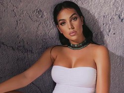 Tunangan dengan Cristiano Ronaldo, Georgina Tampil Seksi Pakai Baju Renang