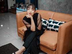 Ratusan Kali Tes Swab, Kaki Tegang Hesti Purwadinata Bikin Ngakak Netizen