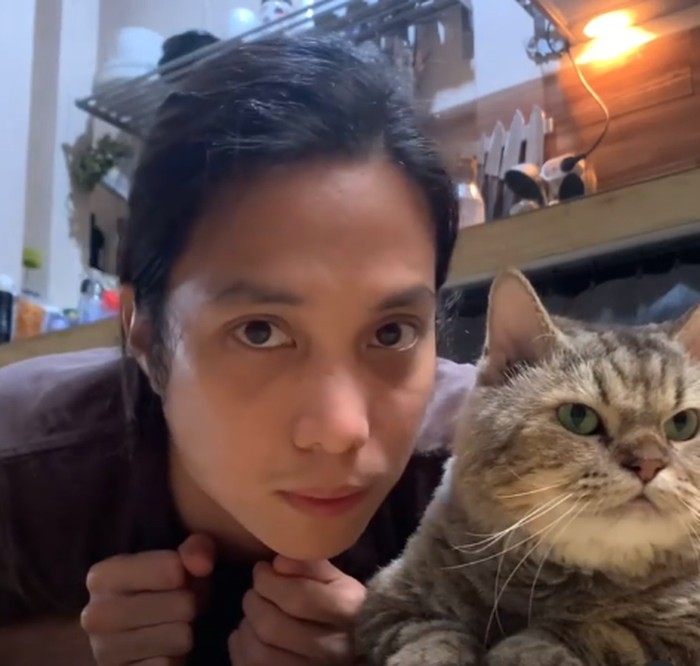 Jimbon sendiri sudah banyak mencuri perhatian netizen. Tak sedikit yang memberi komentar sangat gemmes dengan kucing ini. (Foto:Instagram.com/dikta)