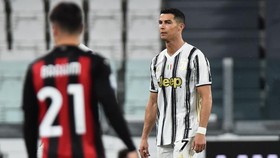 Ronaldo Pamer Jersey Baru Juventus Musim 2021/2022
