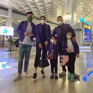 Momen Keberangkatan Keluarga Anang Hermansyah ke Dubai Untuk Berobat Ashanty
