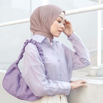 Fresh and Shining, Ikuti 5 Ide Outfit Lilac Super Simpel untuk Hijabers
