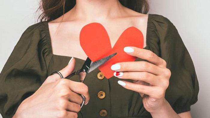 Trauma Menjalin Asmara, Begini 5 Tips Mengatasinya!