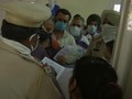VIDEO: Padati Pusat Vaksinasi, Warga India Abaikan Prokes
