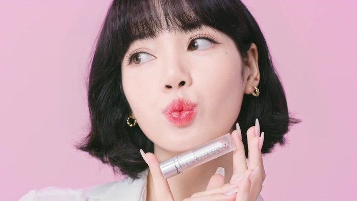 2. Lisa (Blackpink) - MAC / foto: instagram.com/bplalalalisa_m.fan