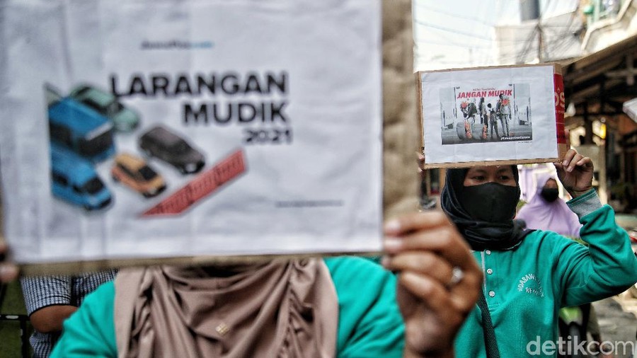 Larangan mudik telah diberlakukan sejak Kamis (6/5) lalu. Sosialisasi larangan mudik pun dilakukan di kawasan permukiman padat di Ibu Kota. Berikut potretnya.