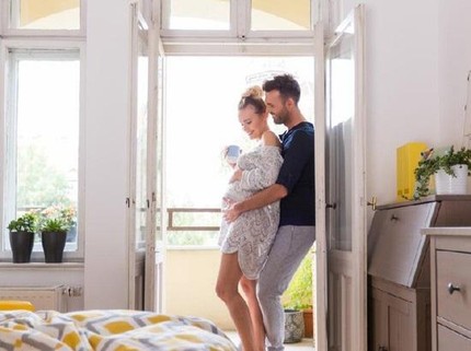 Variasi Posisi Seks yang Aman Saat Hamil Trimester 3