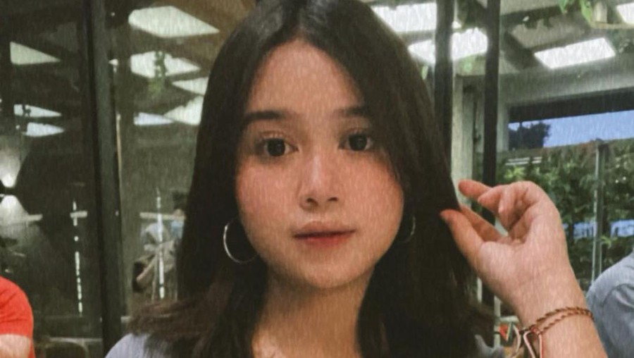 Brisia Jodie adalah seorang non muslim namun ia tetap merayakan lebaran lantaran hidup diantara dua agama. Yuk kita intip!