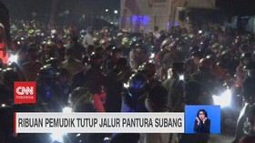VIDEO: Ribuan Pemudik Tutup Jalur Pantura Subang