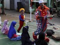 FOTO: Cerita Yahya, 'Badut Syariah' yang Ajarkan Cara Mengaji
