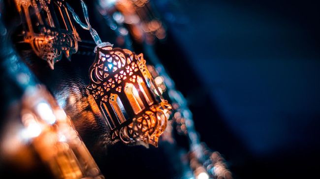 Tahun Hijriah adalah sistem penanggalan atau kalender yang digunakan dalam Islam. Berikut 12 nama bulan Islam dalam kalender Hijriah dan artinya.