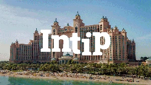 INTIP: 10 Hotel dengan Pemandangan Bawah Laut
