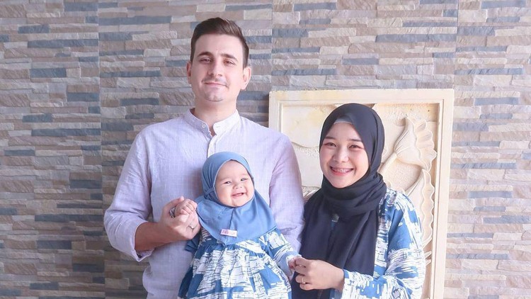 Isti dan Musab Isti dan Musab