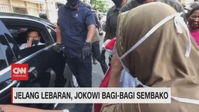 VIDEO: Jelang Lebaran, Jokowi Bagi-Bagi Sembako