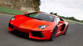 Fakta Lamborghini yang Masuk Perkampungan di Lamongan